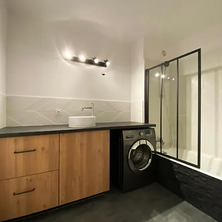 Apartment Magnifique 60m Terrasse Clim Parking Prive *